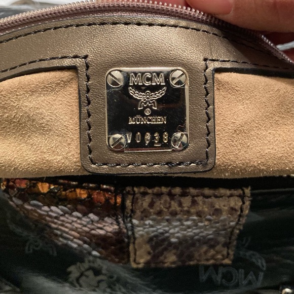 Authentic MCM Visetos Princess Lion Boston Coated Canvas & Leather Bag - Picture 8 of 16